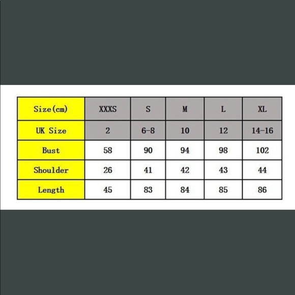 3/4 length sleeve top with playful sporty stripes - Picture 2 of 5